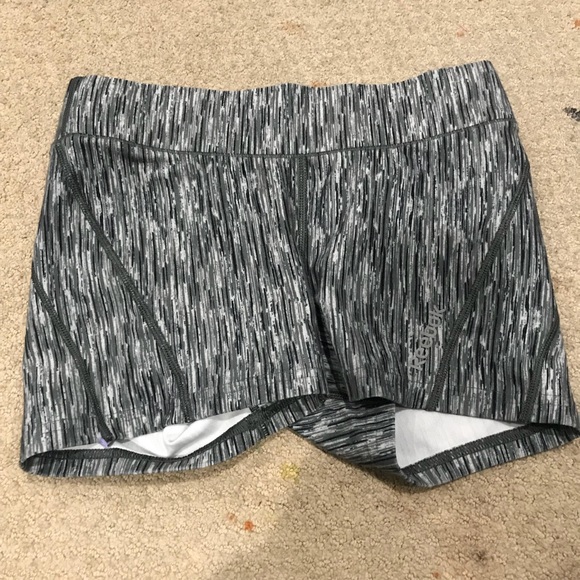 spandex - Picture 1 of 1